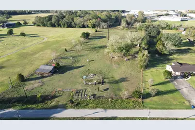 1006 Sinclair Street, West Columbia, TX 77486 - Photo 14