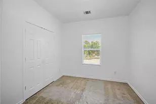 9932 Fillmore St, Houston, TX 77029 - Photo 14