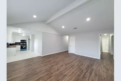 2024 Stonesthrow Drive, Bay City, TX 77414 - Photo 8