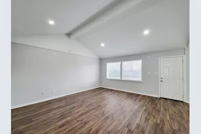 2024 Stonesthrow Drive, Bay City, TX 77414 - Photo 6