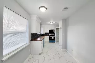 2024 Stones throw Dr, Bay City, TX 77414 - Photo 10