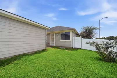 1549 Nichole Woods Drive, Houston, TX 77047 - Photo 14