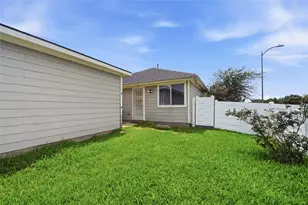 1549 Nichole Woods Dr, Houston, TX 77047 - Photo 14