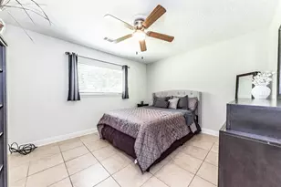 405 Avondale Ln, Friendswood, TX 77546 - Photo 24