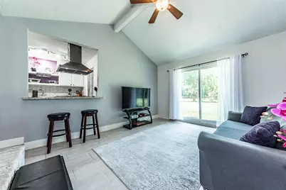 405 Avondale Lane, Friendswood, TX 77546 - Photo 8