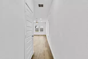 2606 Afton Hts Wy, Houston, TX 77051 - Photo 2