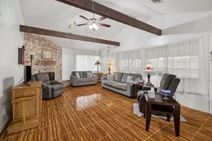 2025 Hillshire Dr, Deer Park, TX 77536 - Photo 2