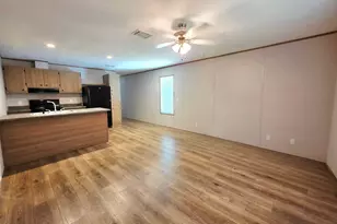 401 S Woodson St, Willis, TX 77378 - Photo 4