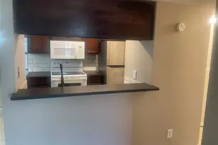 17331 Red Oak Dr, Houston, TX 77090 - Photo 10