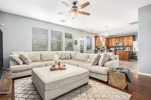9719 Opal Rock Dr, Rosharon, TX 77583 - Photo 6