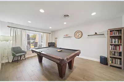 5919 Lattimer Drive, Houston, TX 77035 - Photo 8