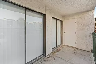 2830 S Bartell Dr, Houston, TX 77054 - Photo 16