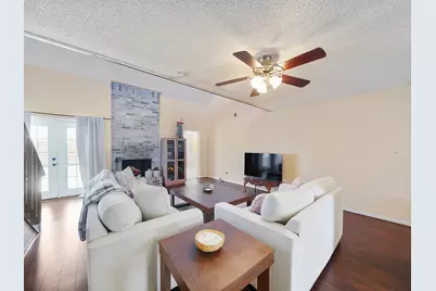 2239 Highland Hills Drive, Sugar Land, TX 77478 - Photo 6