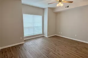 3100 Walnut Bend Ln, Houston, TX 77042 - Photo 22