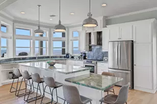 2396 Sand Drift Ln, Crystal Beach, TX 77650 - Photo 4