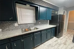 1015 Dogwood Ave, Livingston, TX 77351 - Photo 2
