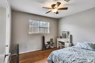 9934 Tiltree St, Houston, TX 77075 - Photo 22