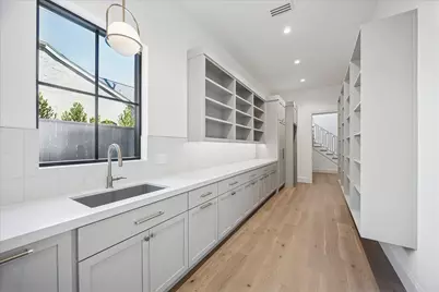 267 Maple Valley Road, Houston, TX 77056 - Photo 10