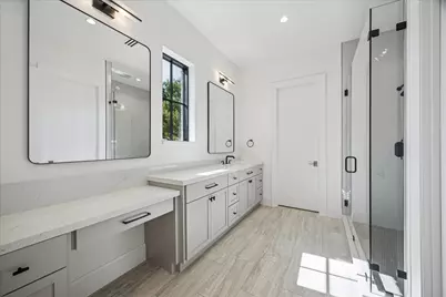 267 Maple Valley Road, Houston, TX 77056 - Photo 34