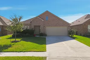 5322 New Iberia Ln, Dickinson, TX 77539 - Photo 2