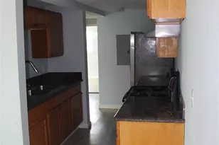 1015 30th St, Galveston, TX 77550 - Photo 10