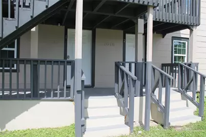 1015 30th Street #1, Galveston, TX 77550 - Photo 2