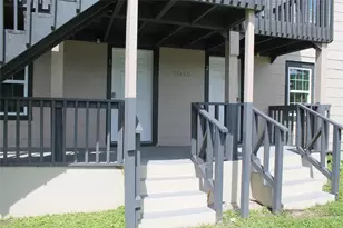 1015 30th St, Galveston, TX 77550 - Photo 2
