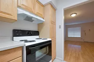 2350 Bering Dr, Houston, TX 77057 - Photo 6