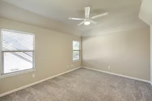 11 Red Wagon Dr, Spring, TX 77389 - Photo 22