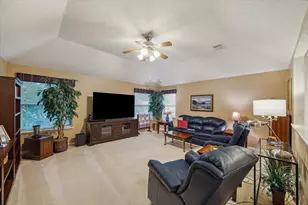 1242 Fawn Valley Dr, League City, TX 77573 - Photo 22