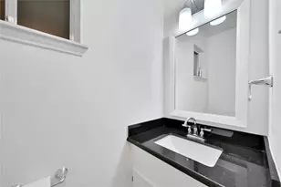 9411 Roos Rd, Houston, TX 77036 - Photo 22