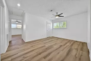 9411 Roos Rd, Houston, TX 77036 - Photo 34