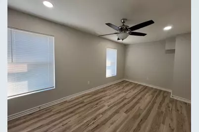 407 1/2 Walton Street, Houston, TX 77009 - Photo 6