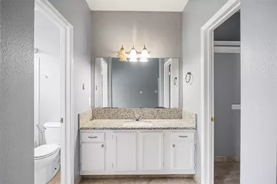 8107 Summer Trail Drive, Houston, TX 77040 - Photo 16