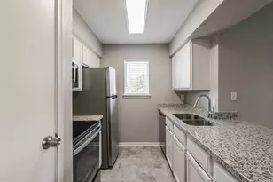3100 Jeanetta St, Houston, TX 77063 - Photo 8