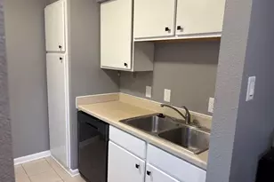 1900 Bay Area Blvd, Houston, TX 77058 - Photo 8