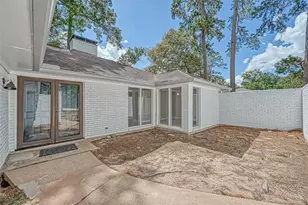 26414 Maplewood Dr, Oak Ridge North, TX 77386 - Photo 4