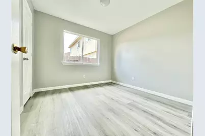 10422 Iris Lake Court, Houston, TX 77070 - Photo 6