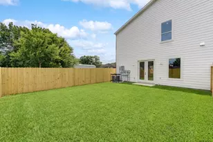 9007 Noel St, Houston, TX 77033 - Photo 48