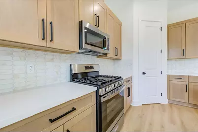 9007 Noel Street #A/B, Houston, TX 77033 - Photo 16