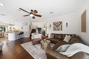 2211 Crimson Cove Ct, League City, TX 77573 - Photo 8