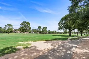 7635 Ameswood Rd, Houston, TX 77095 - Photo 32