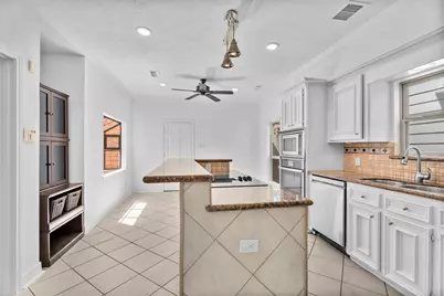 7635 Ameswood Road, Houston, TX 77095 - Photo 14