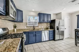 2903 Queen Victoria St, Pearland, TX 77581 - Photo 10