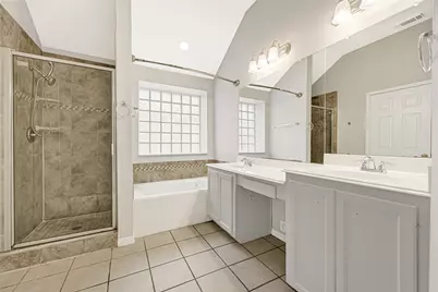 10323 Emerald Pine Drive, Houston, TX 77070 - Photo 14