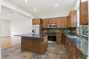 2028 Tuam St, Houston, TX 77004 - Photo 10