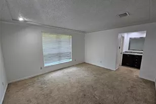 2715 Ashington Dr, Houston, TX 77067 - Photo 32