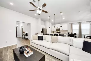 6618 Beacon View Dr, Baytown, TX 77521 - Photo 12