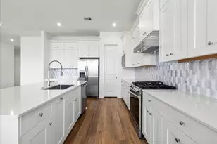 4911 Dickens Lndg Dr, League City, TX 77573 - Photo 12