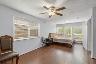 15119 Plaza Libre Dr, Houston, TX 77083 - Photo 10